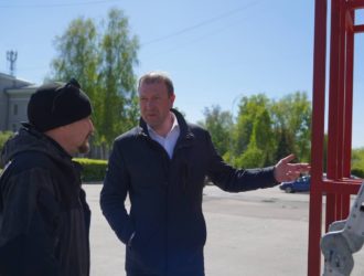 Мэр Кемерова рассказал о ходе ремонта стелы и Доски почеты в Кировском районе