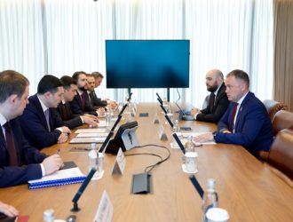 Илья Середюк пригласил министра промышленности и торговли РФ в Кузбасс