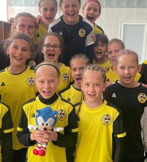 Юные кемеровские футболистки досрочно выиграли первенство Сибири и Дальнего Востока