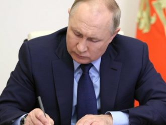 Четверо кузбассовцев отмечены почетными грамотами и благодарностями президента РФ
