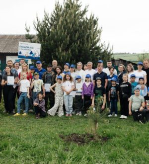 Вооружились лопатами и пошли украшать мир