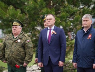 Губернатор Кузбасса поздравил с наступающим Днем Победы юргинских военнослужащих