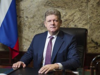 Полпред Анатолий Серышев поздравил сибиряков с Днем Победы