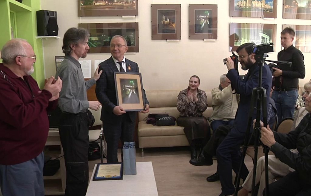 Особенный Новокузнецк в фотографиях Константина Горбунова представили на выставке в библиотеке Гоголя