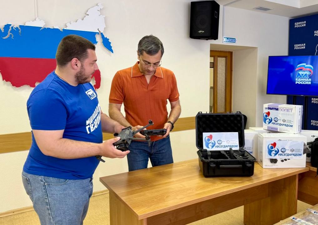 Владимир Гутенев передал бойцам коптеры и необходимое для фронта
