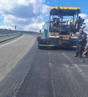 На автодороге Кемерово-Новокузнецк отремонтировали транспортные развязки