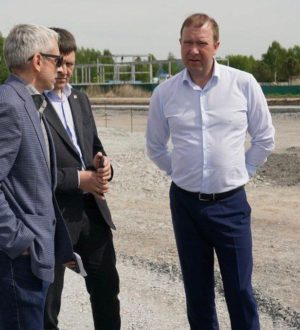 Мэр Кемерова проверил ход строительства новой дороги в Ленинском районе