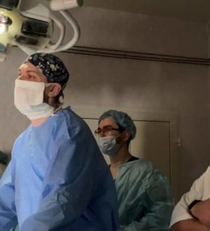 В Кемерове прооперировали мальчика, порвавшего живот при падении с дерева