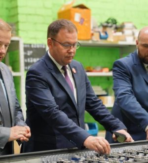 Илья Середюк посетил завод «Белкоммунмаш» в Республике Беларусь