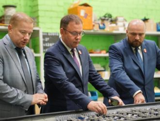 Илья Середюк посетил завод «Белкоммунмаш» в Республике Беларусь