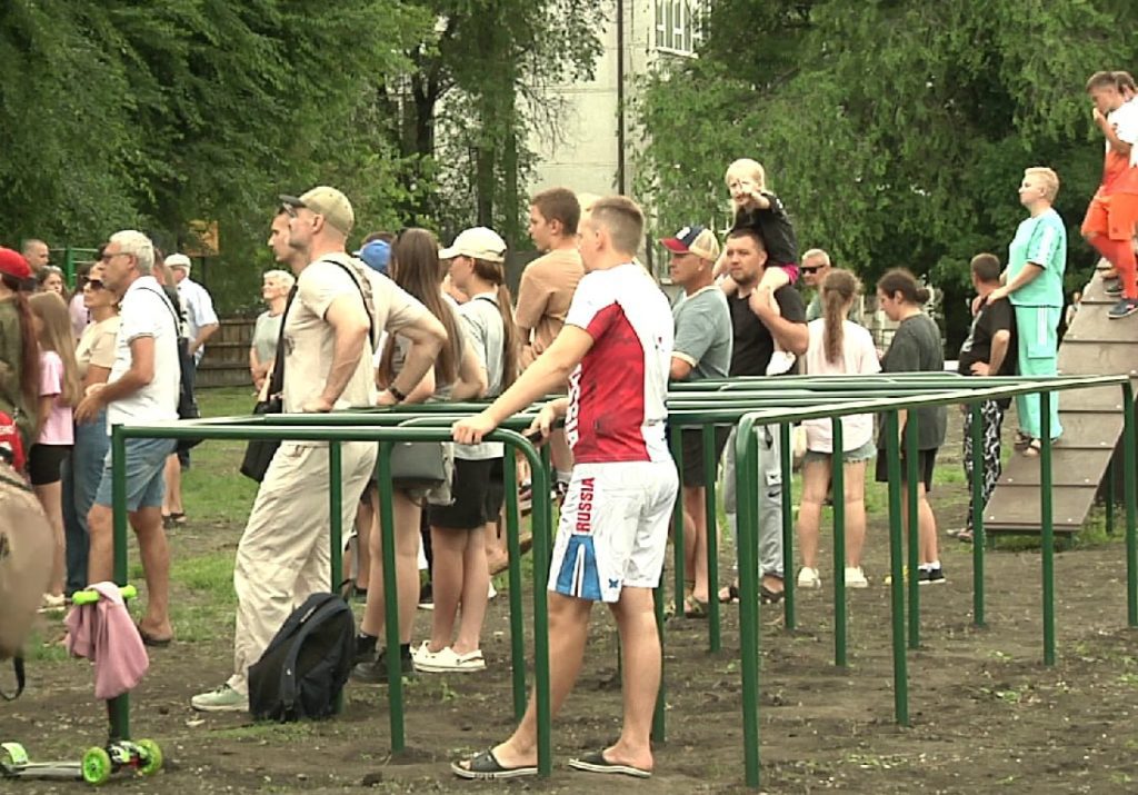 «И это все?!»: новокузнечане негодуют по поводу реконструкции стадиона гимназии №44