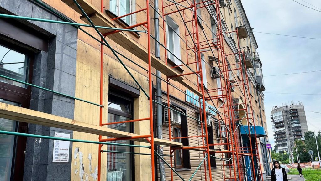 В Новокузнецке, где скоро появится памятник Кутузову, начали благоустройство территории