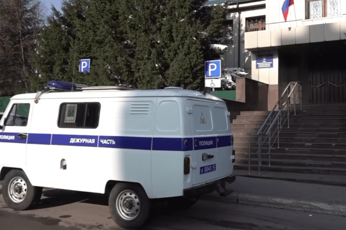 В Прокопьевске семейная пара помогла задержать налетчика на магазин
