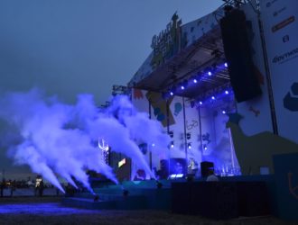 Квесты, музыка и море огней: каким нам запомнился один из дней фестиваля «Динотерра»