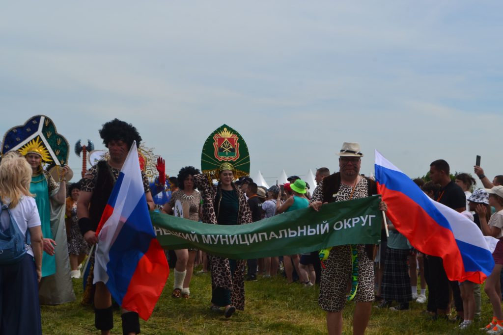 «Диношествие 2025»: самые яркие моменты парада предков в Кузбассе