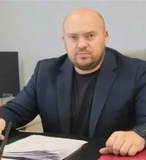 Осужденный за взятки экс-директор РЦСС Кузбасса Владислав Нефедов уехал на СВО