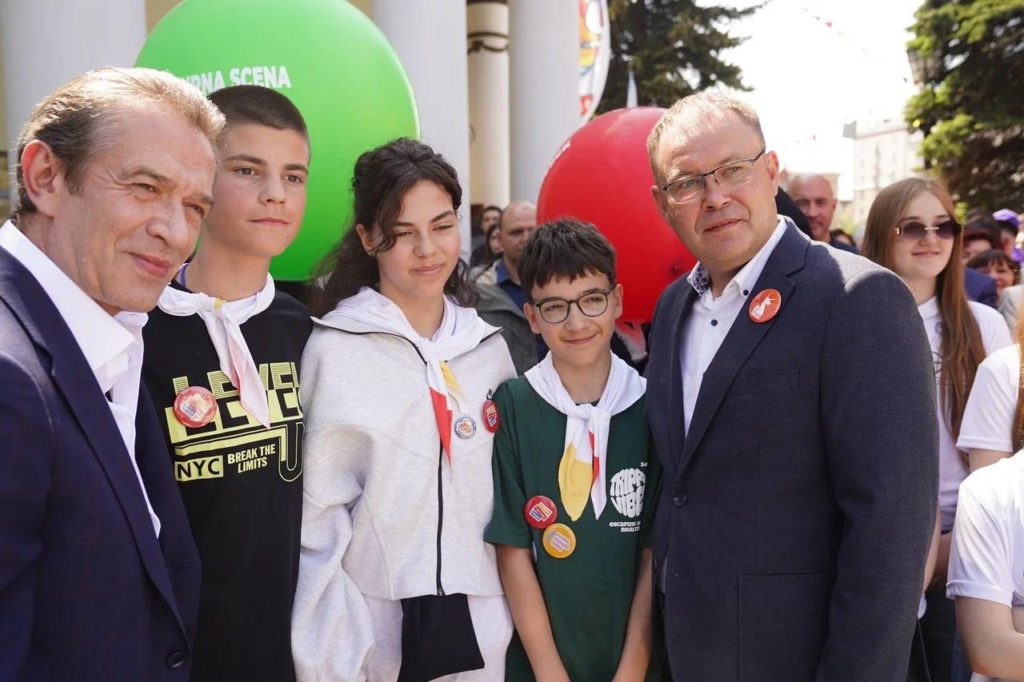 В Новокузнецке состоялся рекордный фестиваль «Кукла в детских руках»