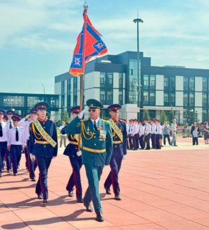 Следователи Кузбасса поздравили выпускников кадетских школ на торжественной линейке