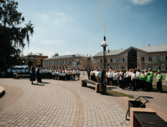 При поддержке Фонда Мельниченко и «СУЭК-Кузбасс» состоялись литературные чтения «Слова Победы»