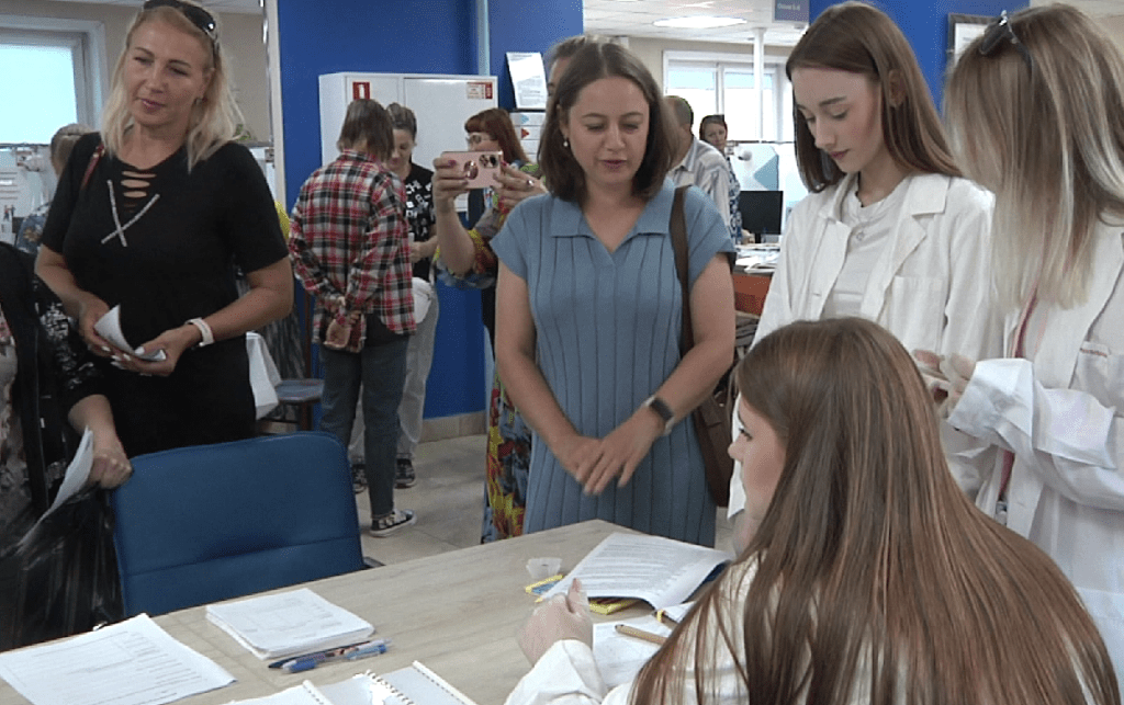 В Новокузнецке проходит ярмарка вакансий федерального уровня