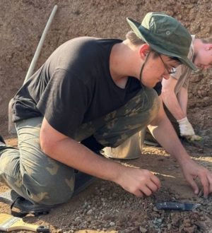 В Чебулинском округе археологи возобновили раскопки