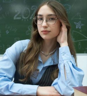 Выпускница яшкинской школы сдала ЕГЭ на 100 баллов по двум предметам