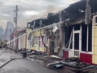 В Белове загорелся торговый центр