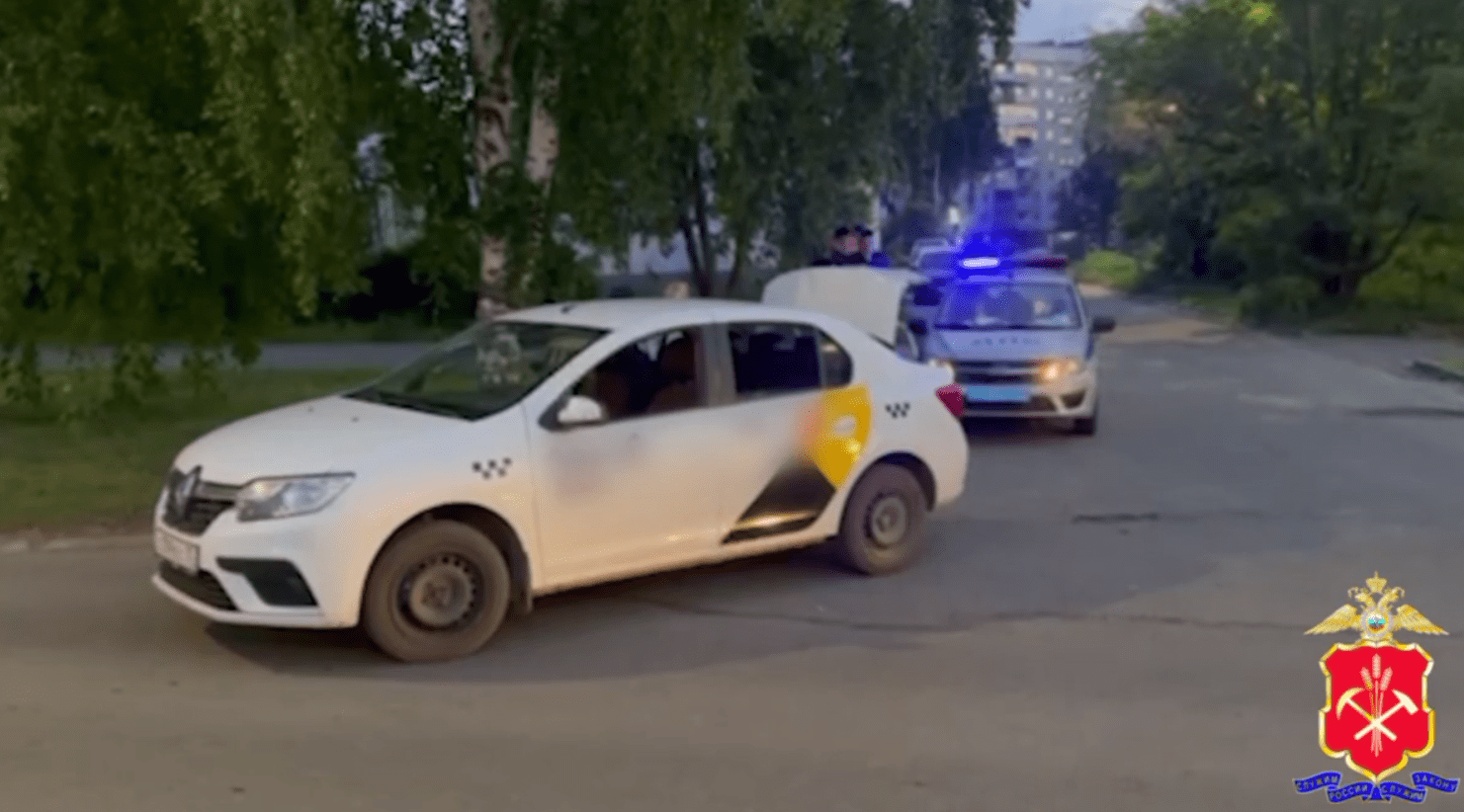 В Новокузнецке поймали таксиста в наркотическом опьянении