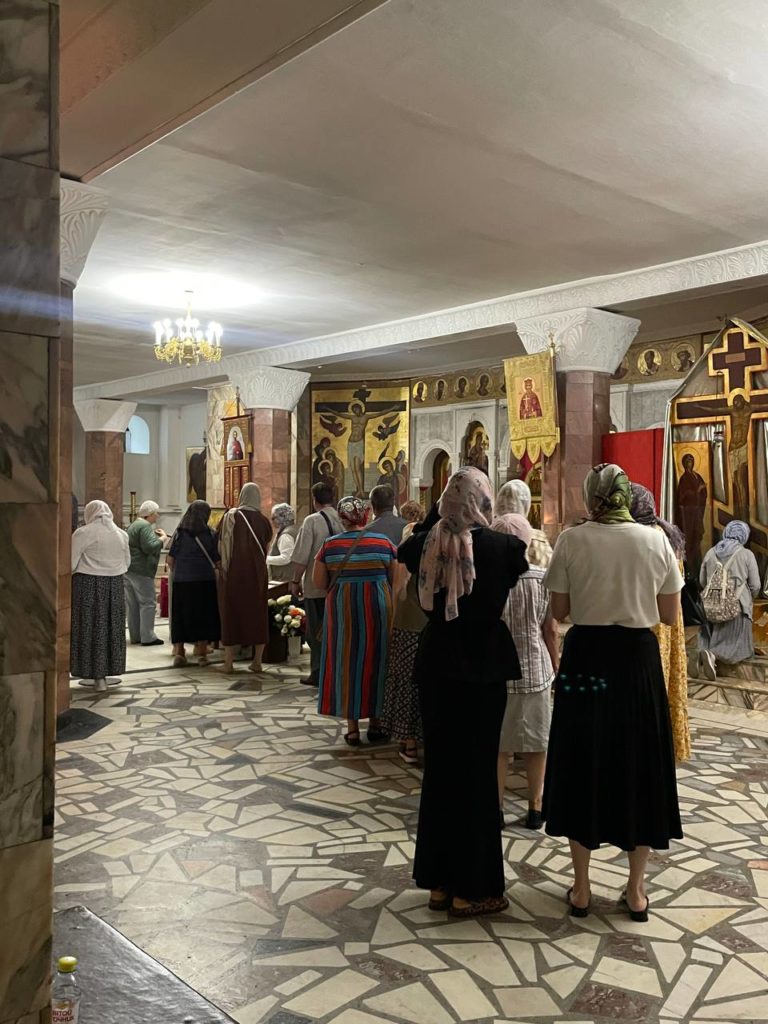 Святые мощи Матроны Московской прибыли в Знаменский собор Кемерова