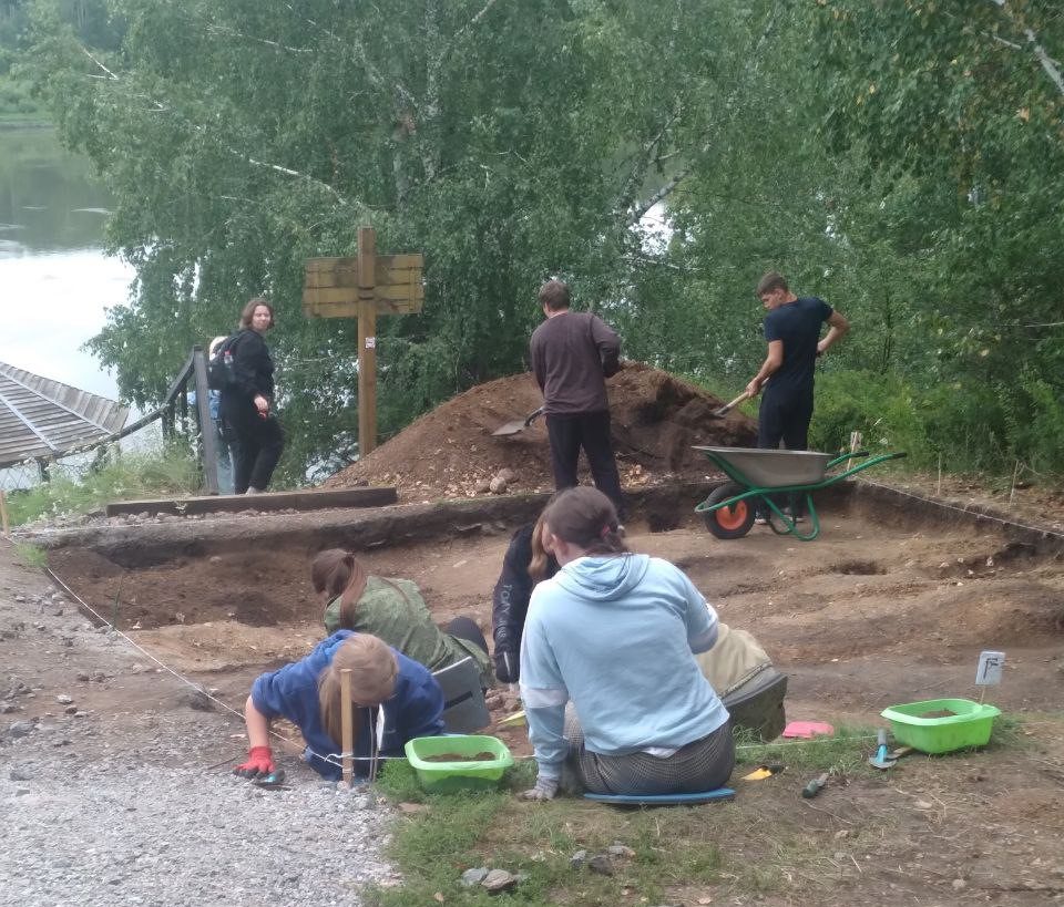 «Звериные» украшения и «утиная» керамика: археологи раскопали древнее святилище в Томской писанице