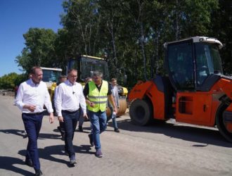 Илья Середюк проверил, как идут работы на дорожной инфраструктуре Кемерова