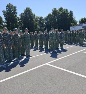 В Кузбассе проходит военно-патриотическая смена «Время юных героев»
