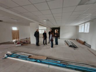 Намеченную к сдаче на День знаний школу в Прокопьевске почти отремонтировали