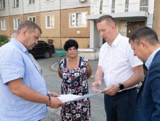 В Кемерове начали подготовку к ремонту большого двора на Ленинградском проспекте