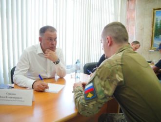 Илья Середюк провел личный прием ветеранов СВО и их близких в Новокузнецке