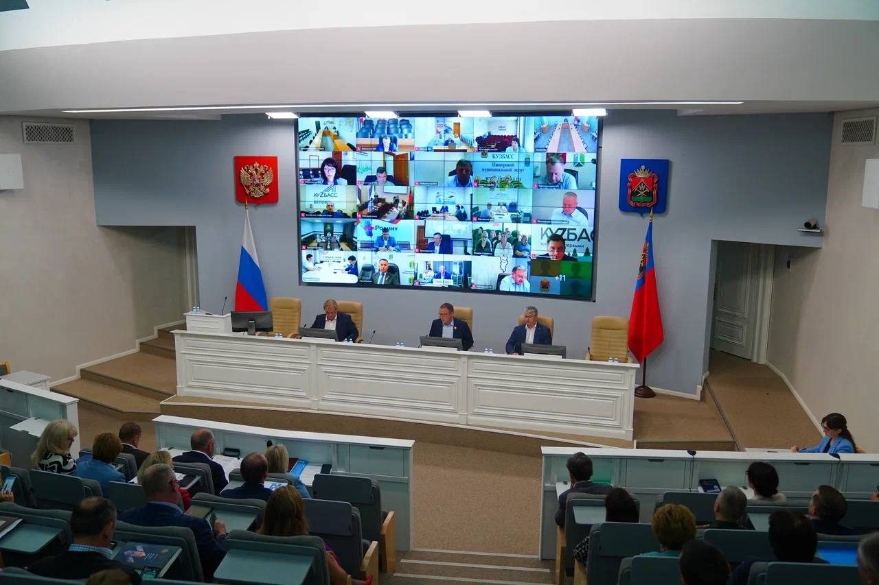 Илья Середюк рассказал об учебной программе проекта «СВОи Герои. КуZбасс»