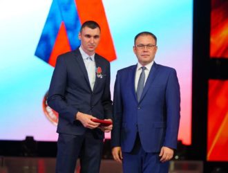 Илья Середюк поздравил кузбасских металлургов с предстоящим праздником