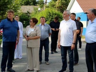Анатолий Серышев посетил социальные и производственные объекты в рамках рабочей поездки по Новосибирской области