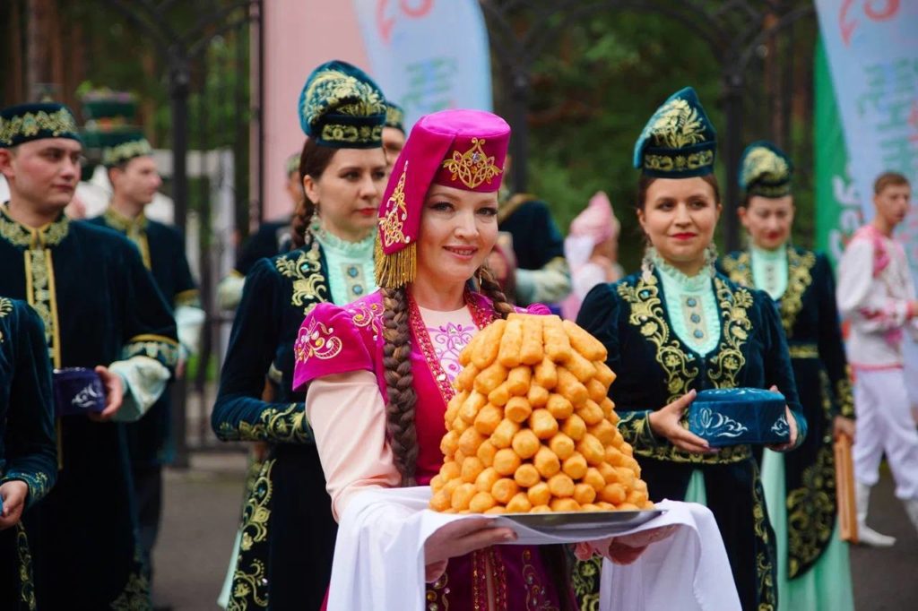 В Прокопьевске прошёл Международный шахтёрский Сабантуй — праздник собрал более 15 тысяч гостей