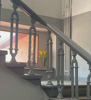 В Кемерове отремонтировали запущенный подъезд по настоянию Госжилинспекции