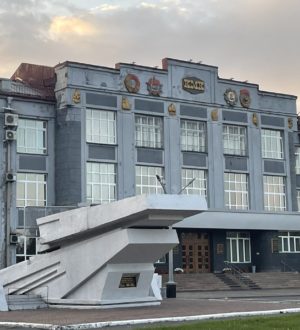 Новокузнечане интересуются: почему до сих пор не вернули танк на место?