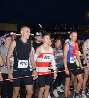 В Кемерове прошел ночной легкоатлетический забег «Светлячки»