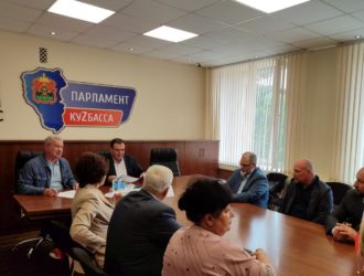 В Кузбассе прошла встреча председателя Ассоциации «Независимый общественный мониторинг», члена Совета по правам человека при президенте России, с членами общественного штаба по наблюдению за ходом выборов