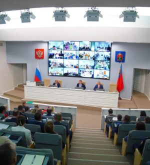 Более 30 тысяч школьников и студентов в Кузбассе нашли работу на лето