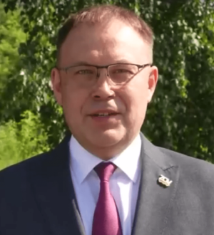 Илья Середюк поздравил кузбассовцев с Днем семьи, любви и верности