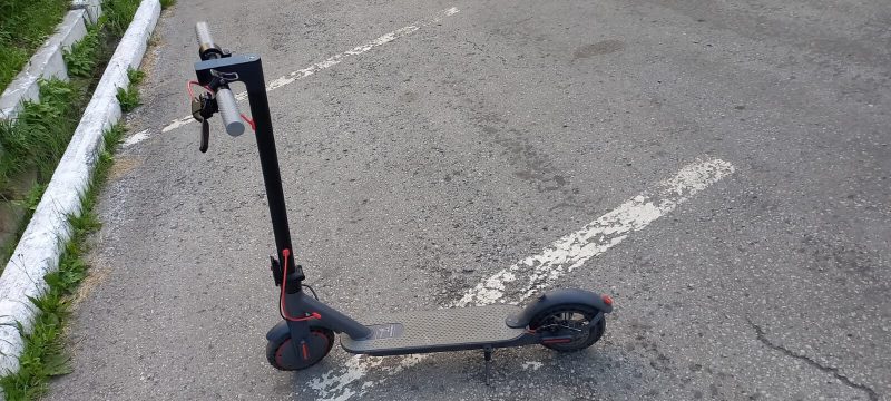 В Березовском юный электросамокатчик сбил 8-летнего ребенка