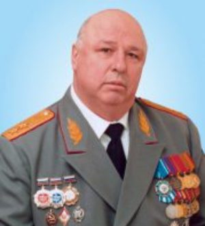 Экс-глава областного управления МВД Анатолий Виноградов стал Героем Кузбасса