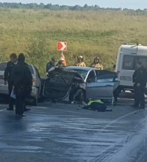 В Кузбассе произошло ДТП, в котором один человек погиб, четверо получили травмы