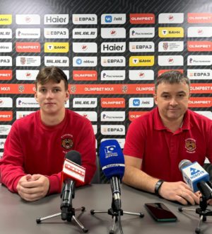 Остаться в «золотом» дивизионе МХЛ и выиграть Кубок Харламова: «Кузнецкие Медведи» определились с задачами на сезон