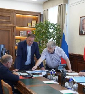 Губернатор Кузбасса обсудил на совещании новые проекты по застройке Кемерова